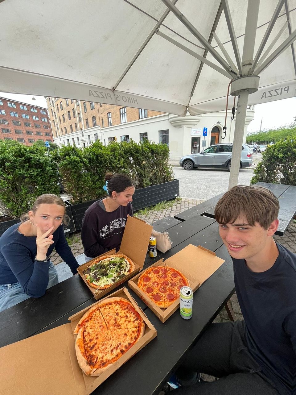 Pizza dinner with Charlotte, Coleman, and Lena