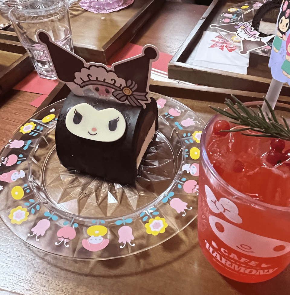 Hello Kitty Cafe!