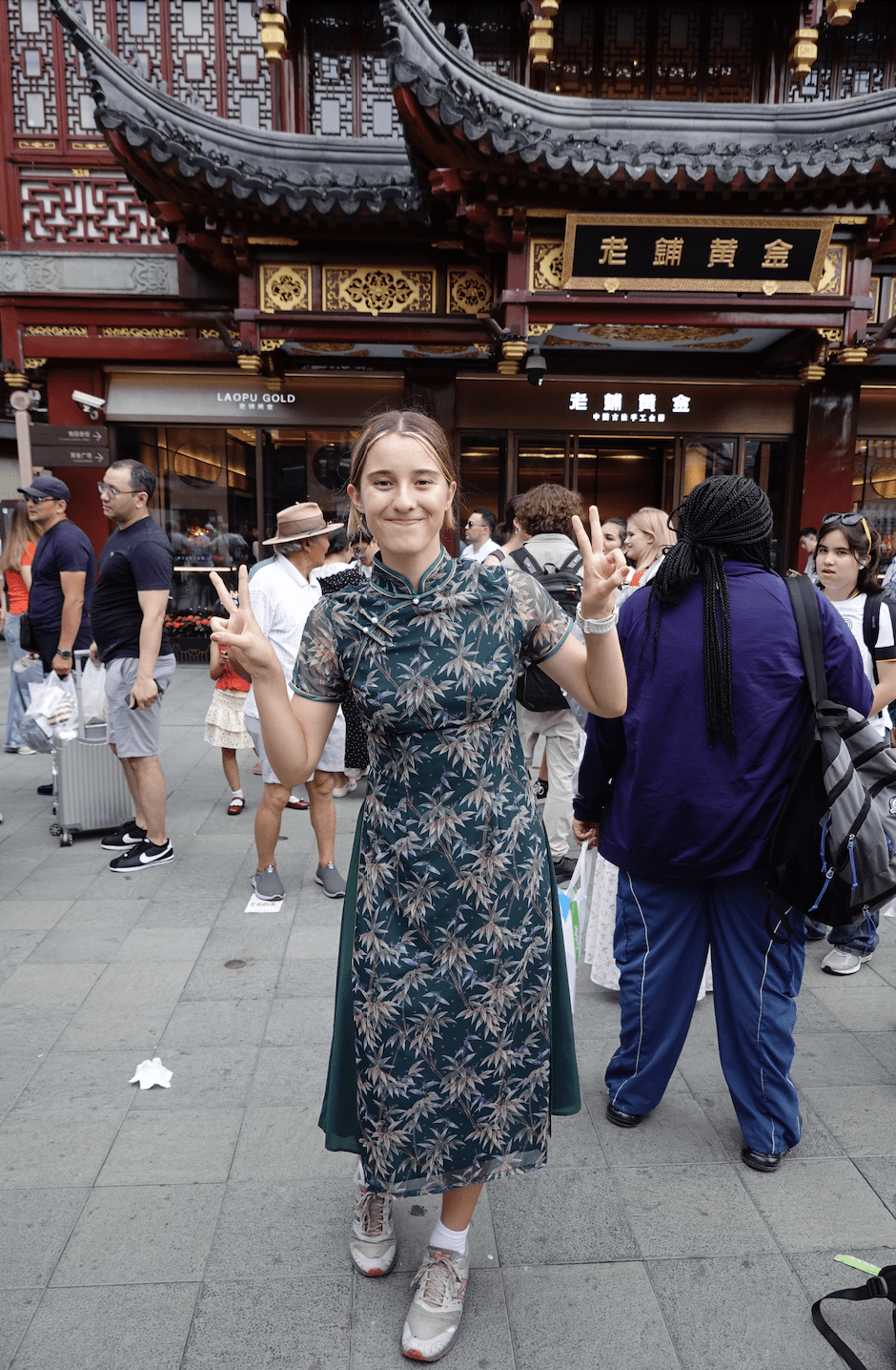 Getting a traditional Chinese dress!