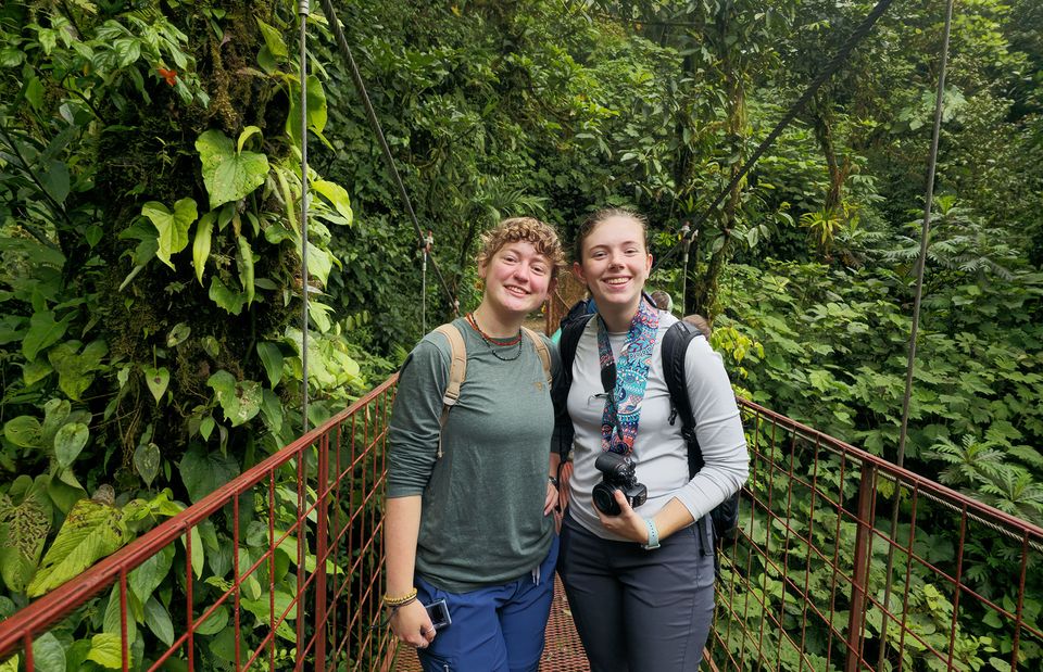 study abroad moteverde students bridge rainforest