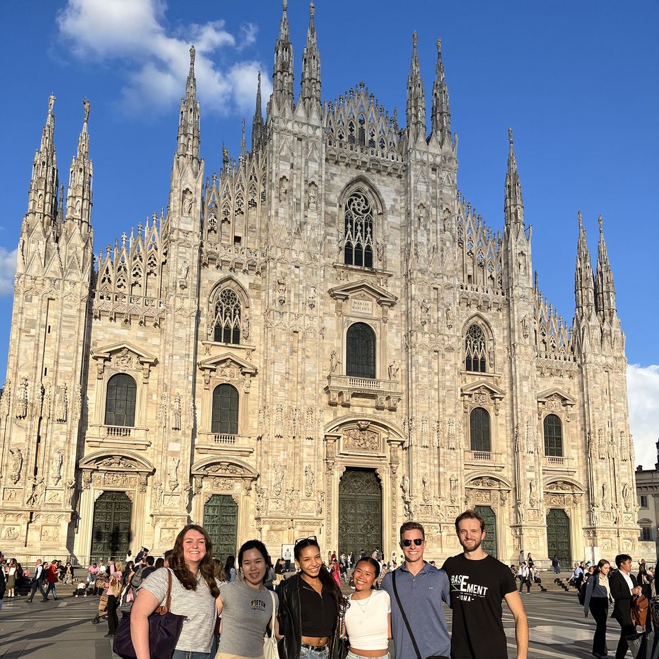 milan students abroad famous site