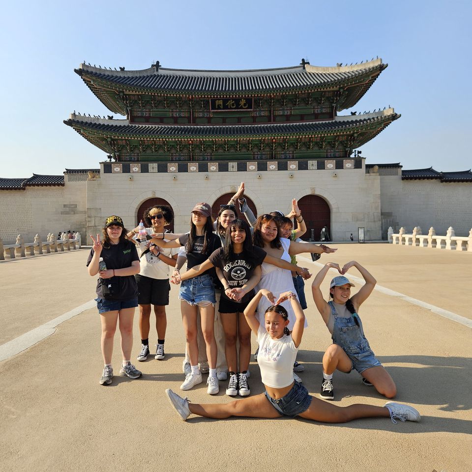 korean temple scavenger hunt abroad