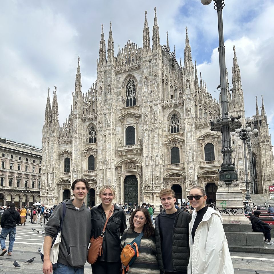 milan study abroad studetns famous site