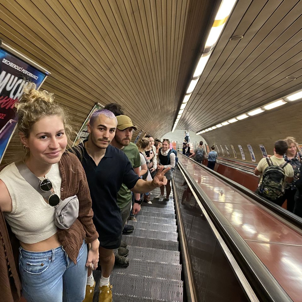 escalator abroad students