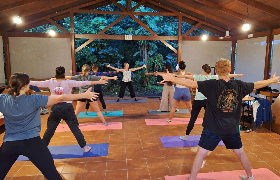 yoga class abroad monteverde