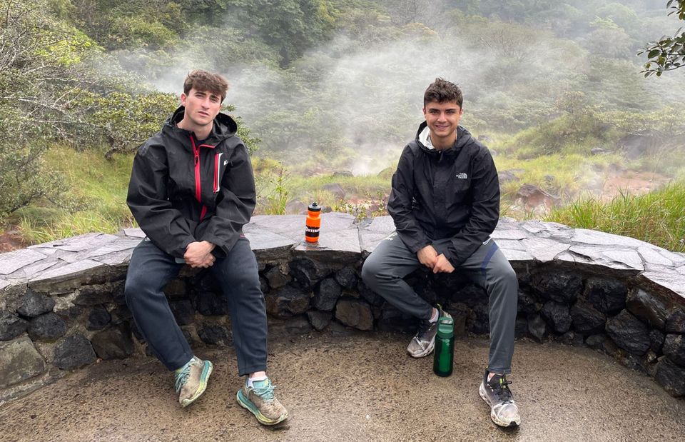 cloud forest abroad monteverde two students